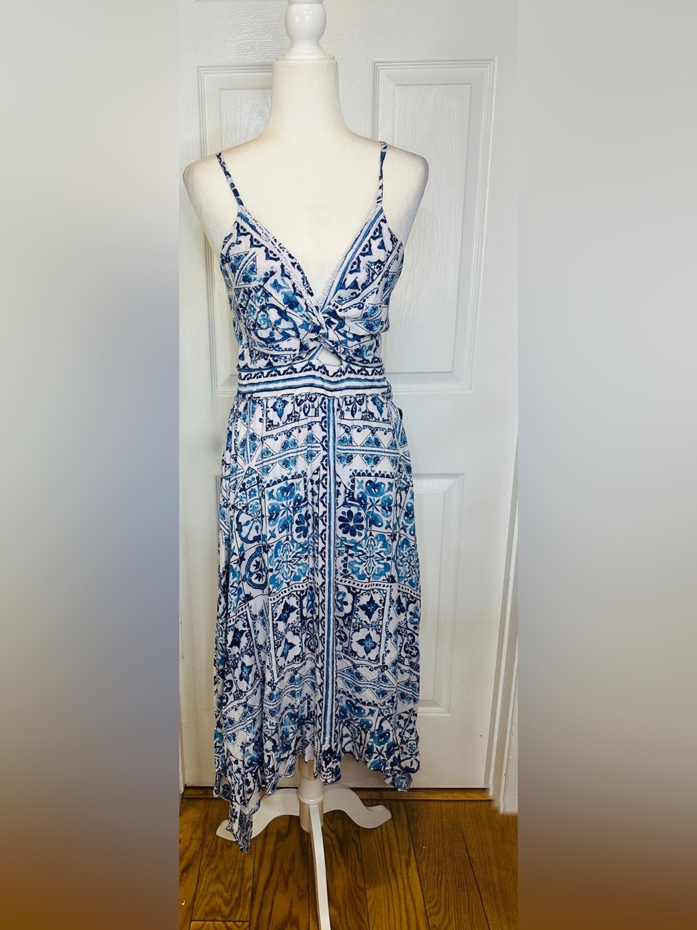 Angie Dress Nautical Beachy White Floral Geometric Boho Spaghetti Strap Large